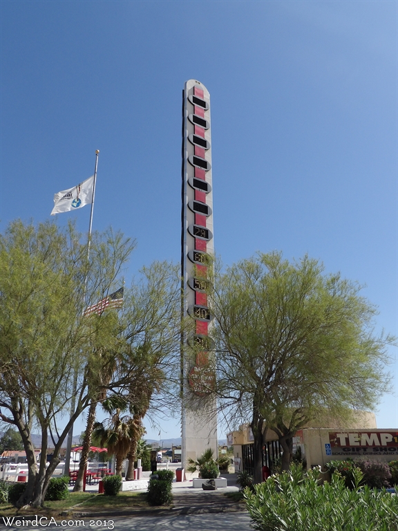 World's Tallest Thermometer - Weird Nevada
