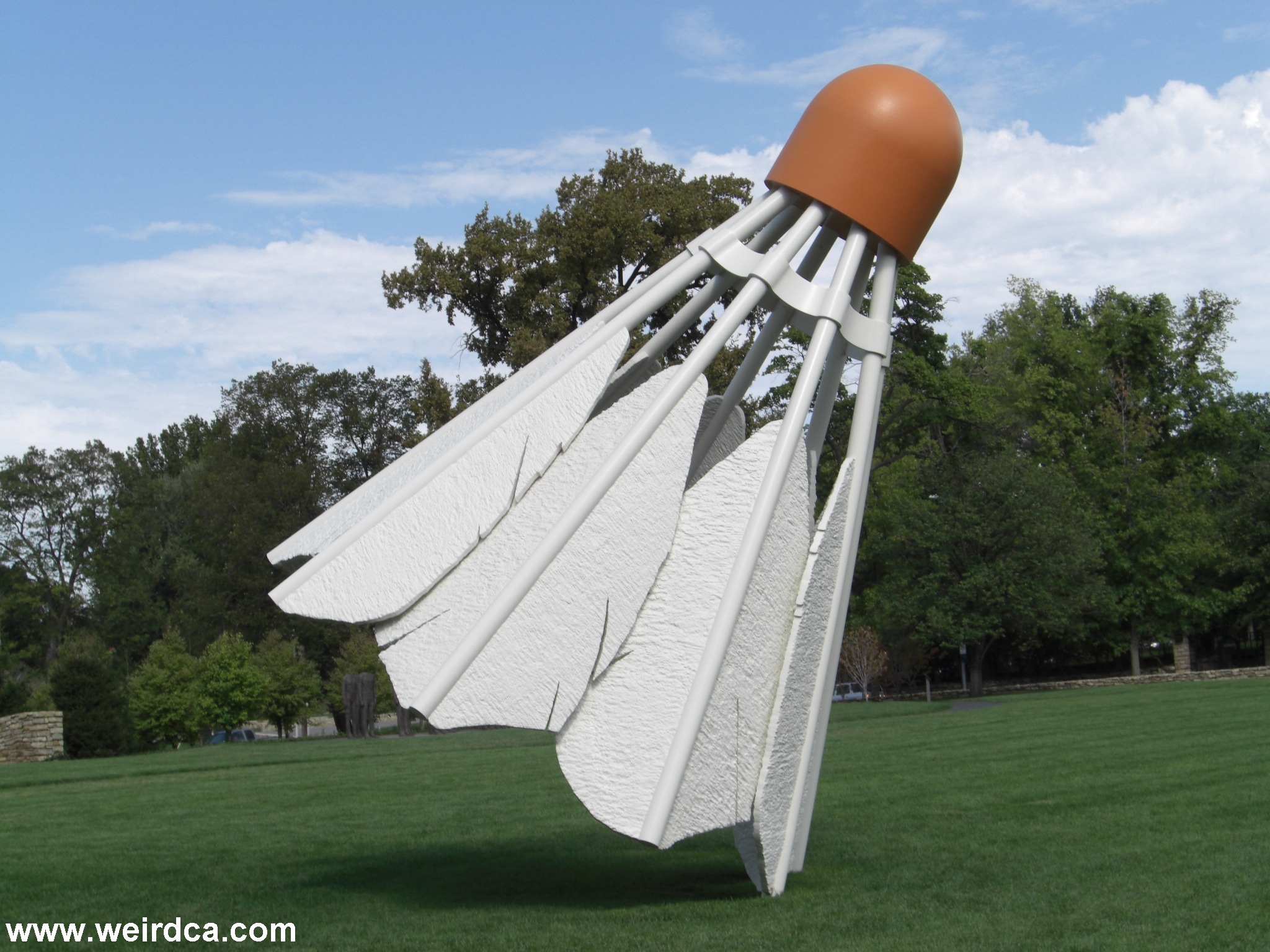 Shuttlecock sculpture discount