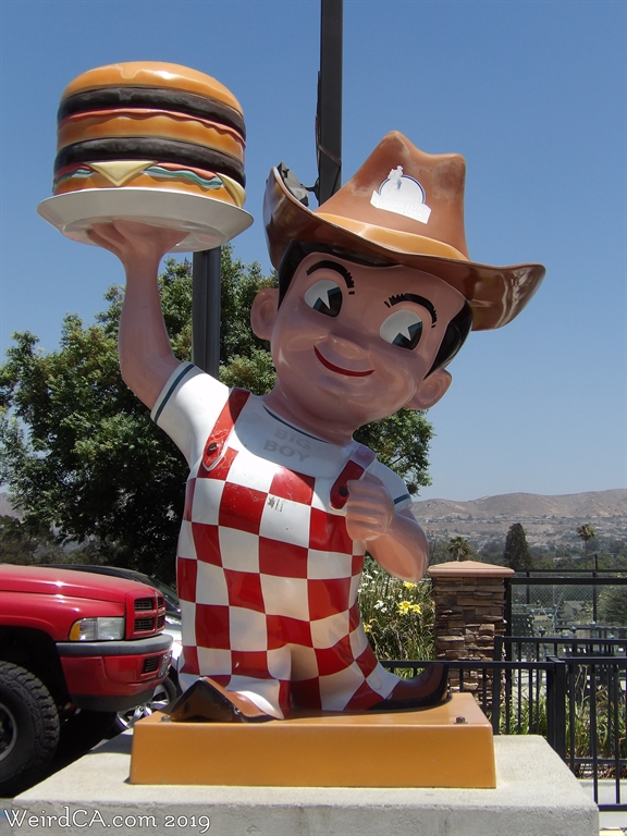 Bob's Big Boy Weird Nevada