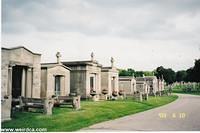 Home to several gangsters, Mount Carmel Cemetery lies in one of Chicago