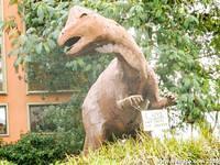 Pismo Beach Dinosaur Eats Tourists