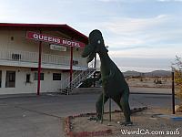 Queen's Motel Dinosaur