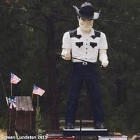 Hat Creek Muffler Man - photo courtesy of Colean Lundsten