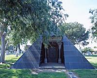 Grigsby Mausoleum, in Rosedale Cemetery, photo from Library of Congress